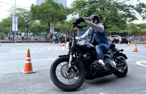 Bằng lái xe A2 chạy được xe gì? Hiện nay còn dùng không?